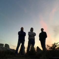 Elle est à (personne)