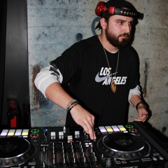 DJ CAN I REQUEST A SONG???