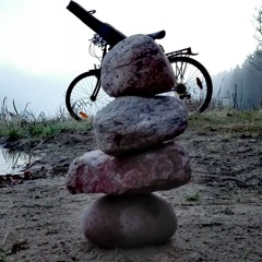 19. Stone balancing - birgitjakitarr