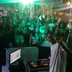 MC DON JUAN CORAÇÃO AMOLECEU BEAT SÉRIE GOLD (DJ RD DA 028)