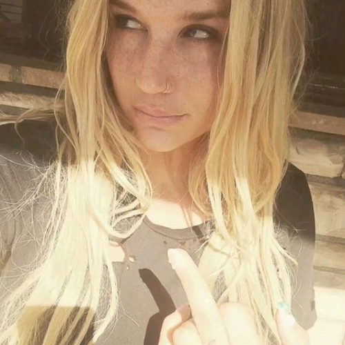 Kesha- Blow (1kyu RMX)