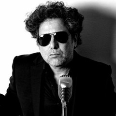 Tantas Veces - Andrés Calamaro (Voz Y Guitarra)