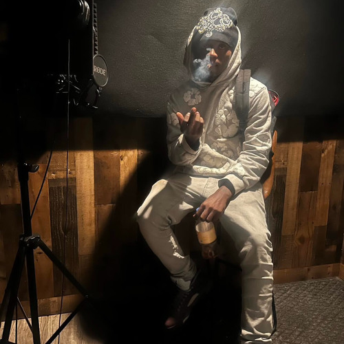 isobkae - kick (prod. verskii + four3va)