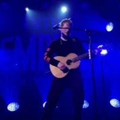 Ed Sheeran- Overpass Graffiti (First Live Performance, HMV Empire, Coventry