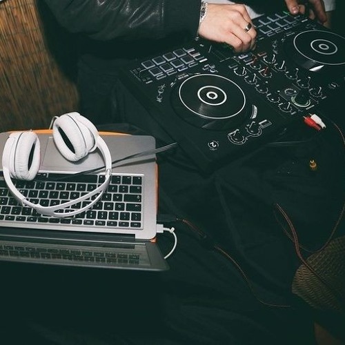 Cheb Hakim Brahim Zakrout Hiya f La salle Remix By Dj Abdou From TiareT