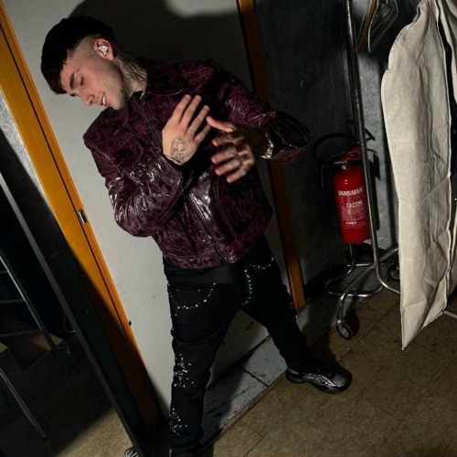 Faneto Feat. Tony Boy     -Di un certo livello mp3. 💫