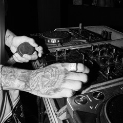 TU NAO ABRIR EU VOU INVADIR - DJ RENNER