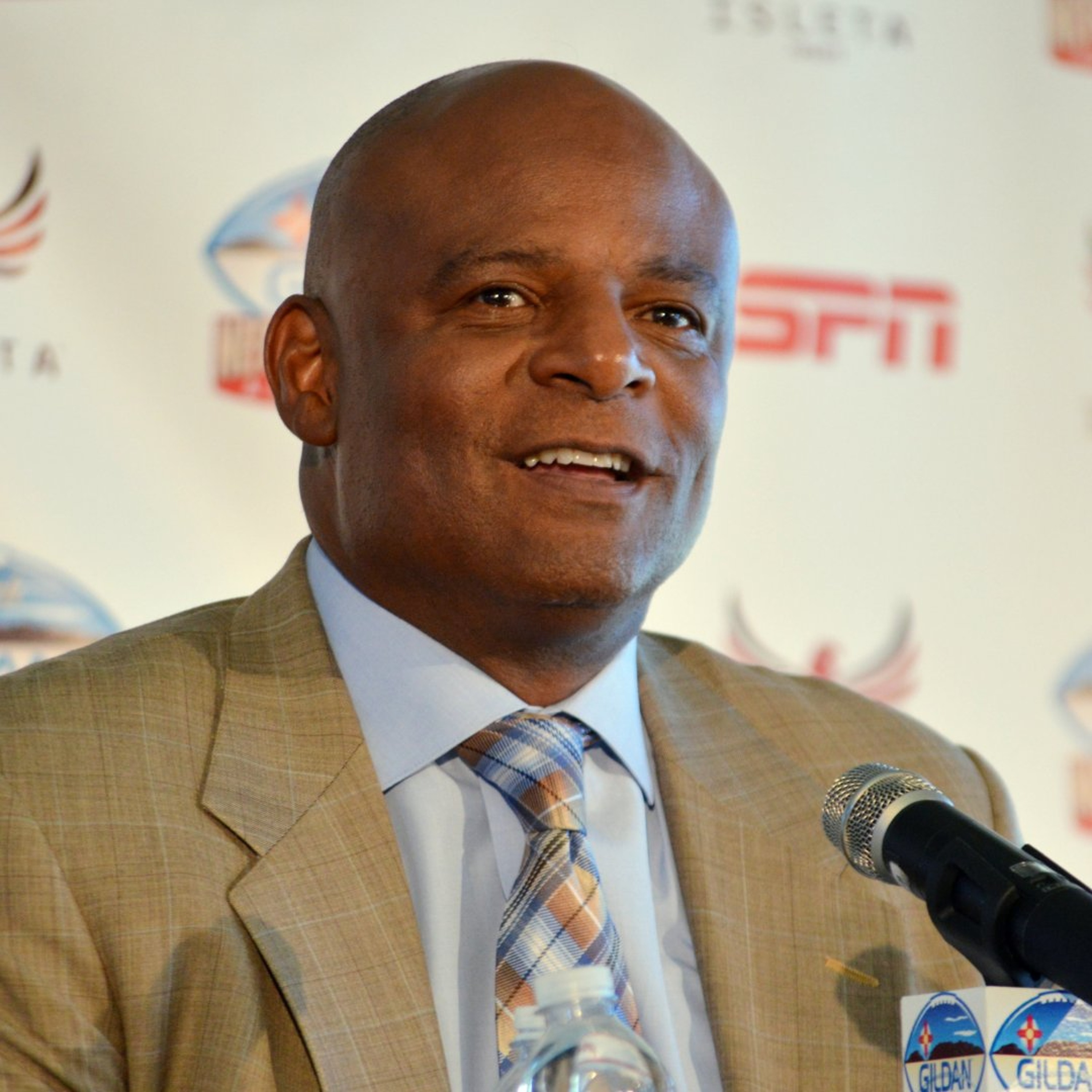 Warren Moon (9/11/26) episode artwork