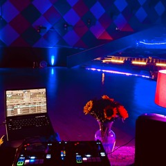 AkaraVibe - "Aumrival" - Dance Journey