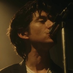 arctic monkeys - mr. schwartz (live at kings theater)