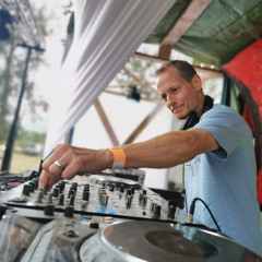 HSH Guest DJ Mix by Joe Silva (Winnipeg, Canada)