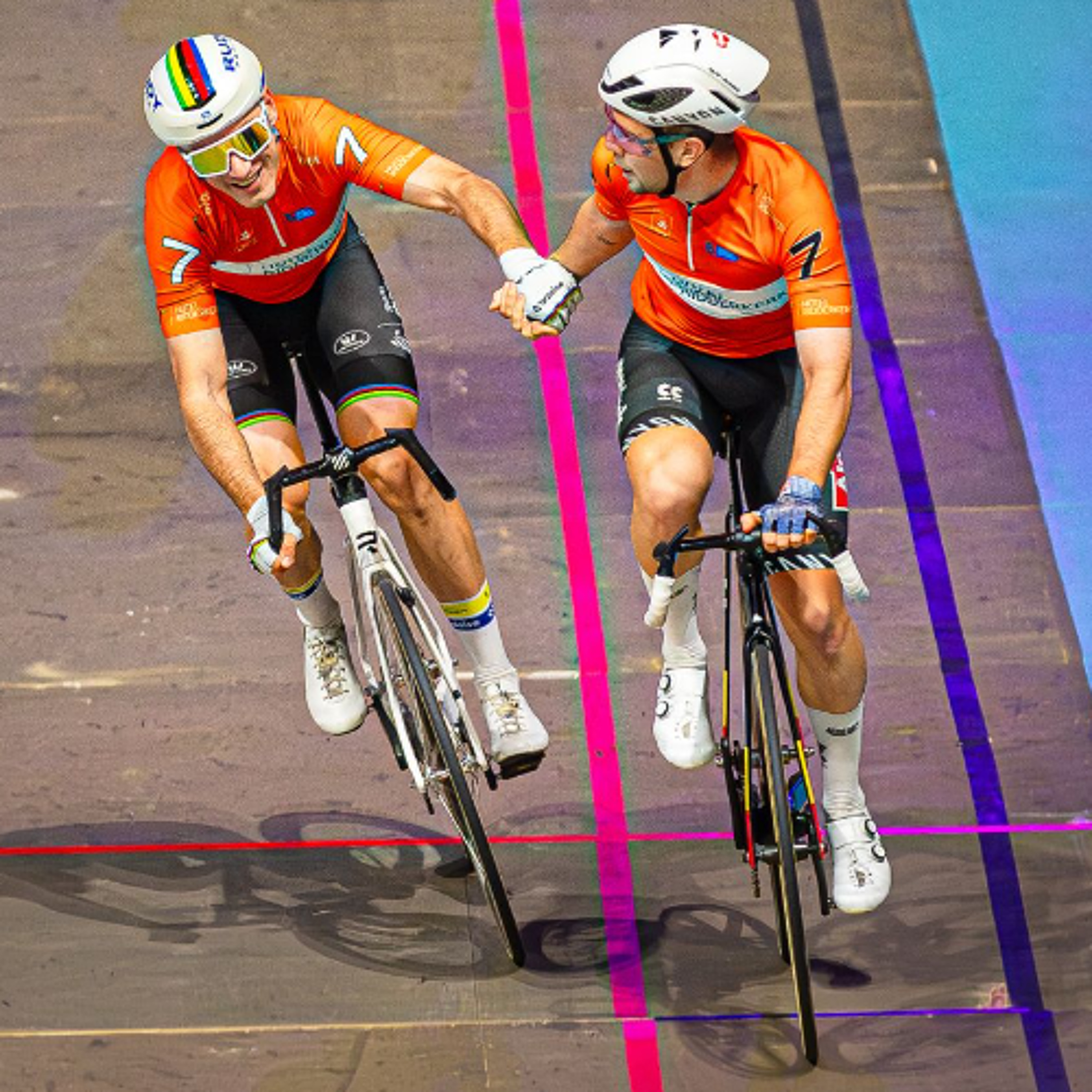 WielerZesdaagse Rotterdam Update #1 - 2 december 2025 episode artwork