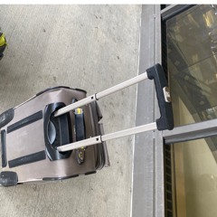 Dua Was A Clam And She Was Always Inside