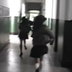 за окном сейчас тучи