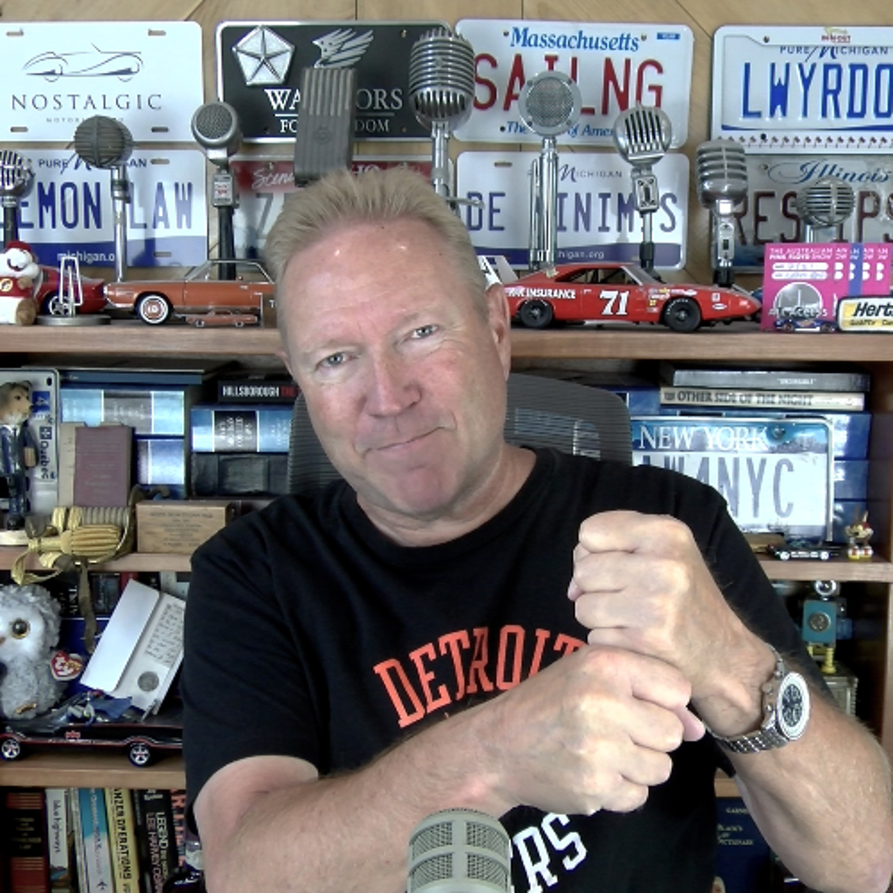 Airlines Sued for Selling ‘Window’ Seats Without Windows