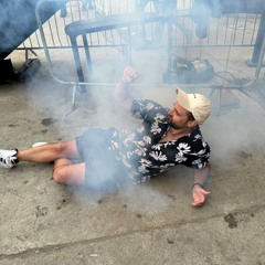 EDJH Flexing Biceps With Moglii