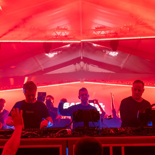 THIRTY YEARS OF LIGHT PROG