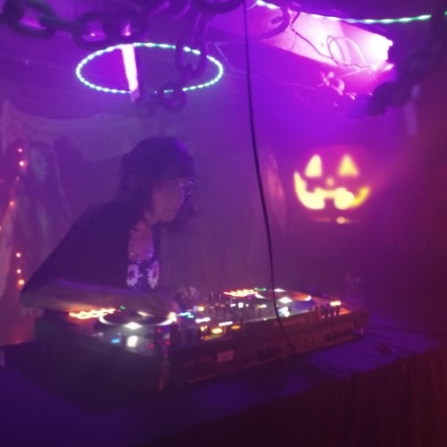Shake yr Cake (Live set at TUBCLUB)