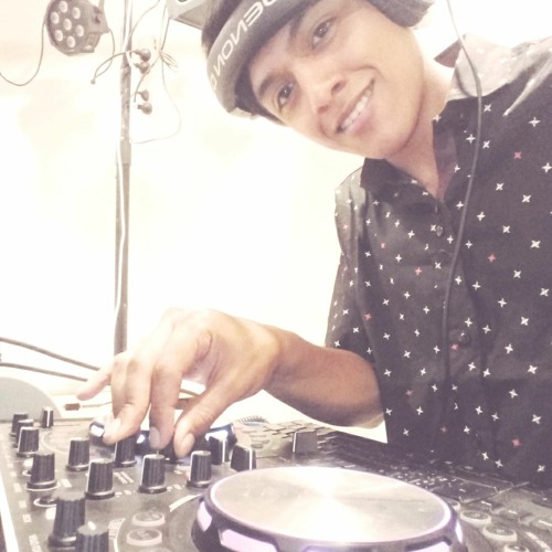 HUGUITO FLORES - ME SOBRABAS TU (ONLY DJ Kevin Agustin) SOLOMIX