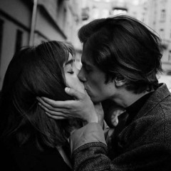 انا نفسي فـ حياتي محدش غيرك يسكن عمري بـ طولو😔.