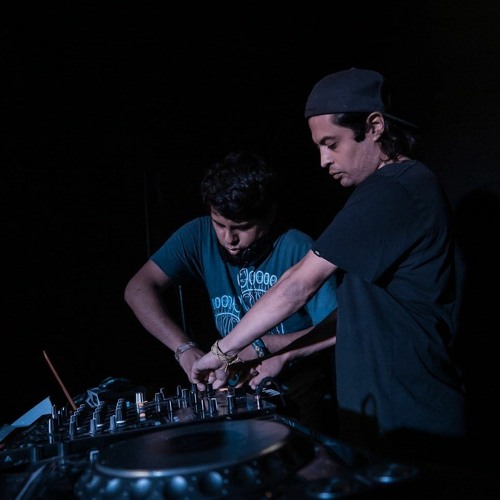 Ibidelyc & Friends 19 - Mental Bugs (live) - Digital Shamans Records