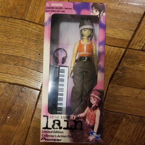 gun inside fish broken mirror 37.2294°N 80.4231°W