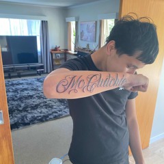 Hoonz we out here standing in the shade