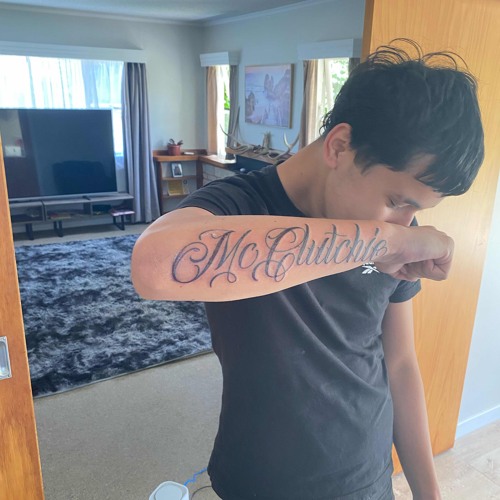 Hoonz we out here standing in the shade