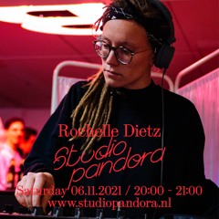 Rochelle Dietz in Studio Pandora
