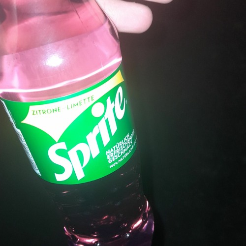 Lucio101 - FAFB (Lyrics) Kipp‘ die ganze Flasche in die 7 Up.mp3