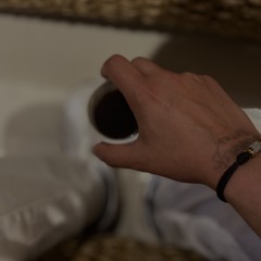 مرحباً كأيّ زائرٍ كانَ ..🔝