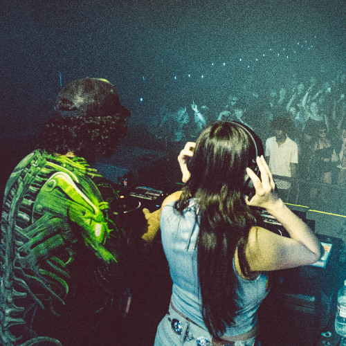 SILKY B2B LIL DUENDE @ TOUCHING INFINITE