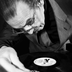 Jazzerette: Jules A Deelder (Dj set in Den Hemel, Zichem) on 11 april 2004