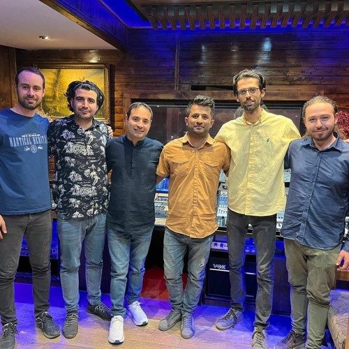 با من صنما