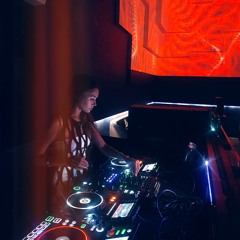 MOON (Shenzhen/Bali)