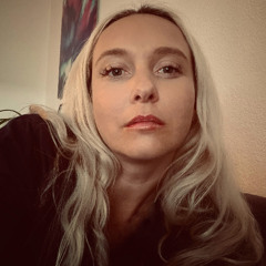 SW014 - Alice D. - The Blue Pill
