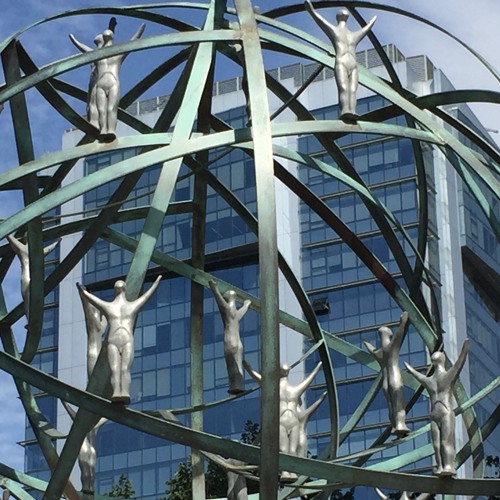 Personal Shopper Sergio's Remix