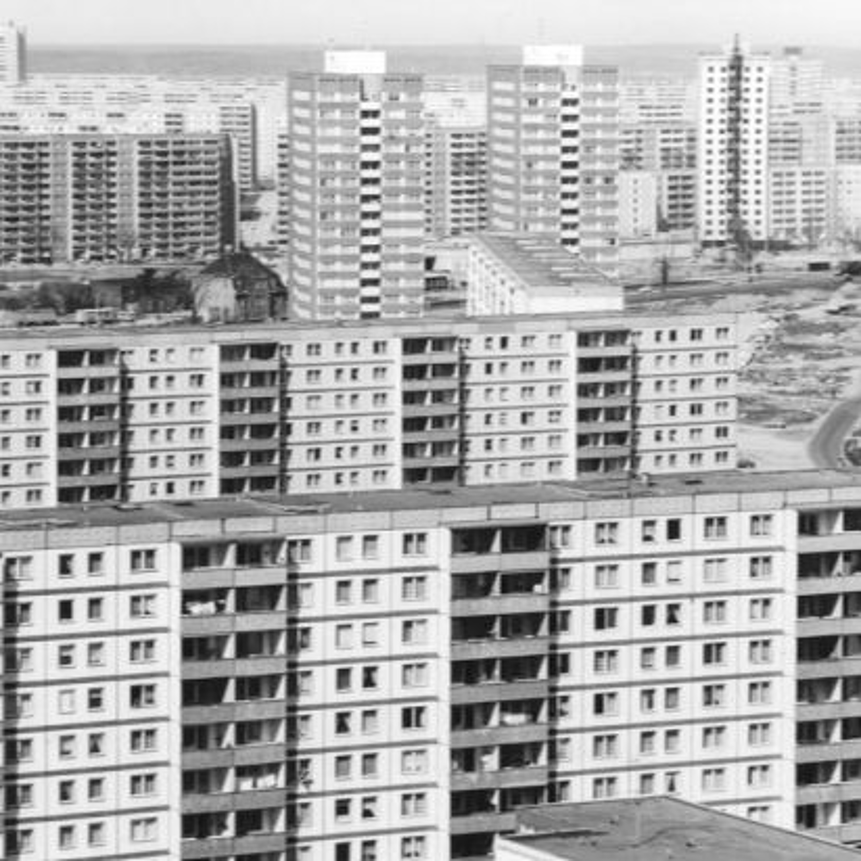 Berliners in 2021 Want to Expropriate Private Housing