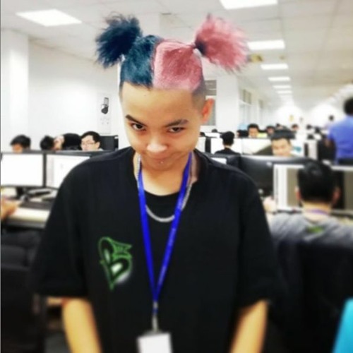 A playlist of rap full of smoke