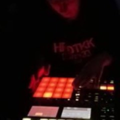Zora live am zocken