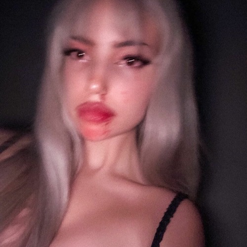 i can see the blood in your teeth (music vid)