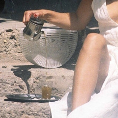 تدمي كفوف إيديّ وأنا فيك أبني.