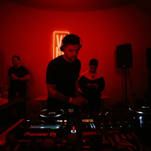 Carlos A - Vibe X Red Circle Live August 2021