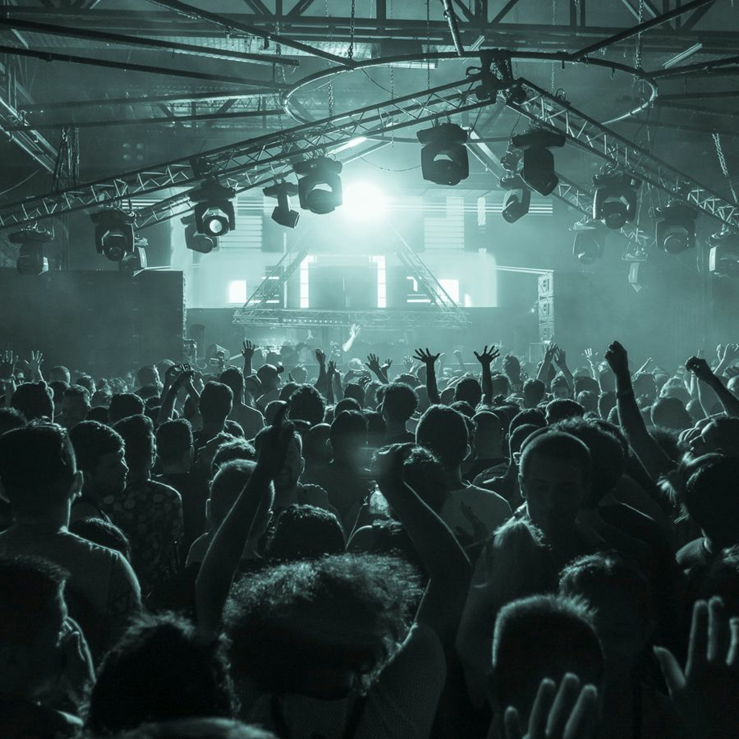 Paul Thomas presents UV Radio