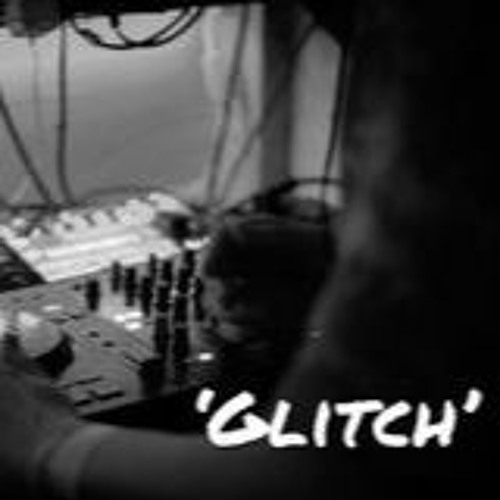 LUKEY C -  GLITCH IN THE RAVETRIX