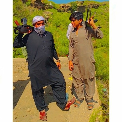 Chandar Dekhe Tekon _ Tahir Farooq _ ( Official Video ) _ Shaheen Studio(MP3_160K).mp3