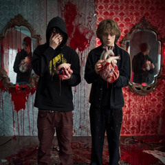Swing Your Body Around w/ Crryout #deathdoesntwantu (i'll take u dead or alive)