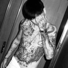 STRANGEHUMAN - un dia normal