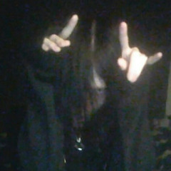 самоуничтожение