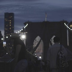 2022_0715_reading_Lorca_on_Brooklyn_Bridge